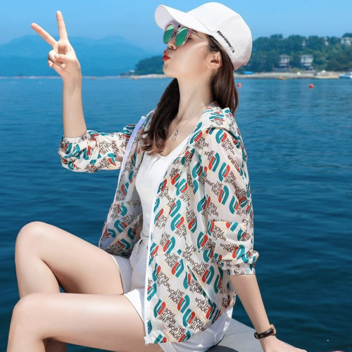 潮牌印花防曬服女短款2025夏季輕薄款透氣戶外度假防曬衣外套ins