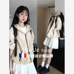 Rouje tusse防曬衣女沖鋒衣夏季爬山系薄外套小個子防紫外線上衣