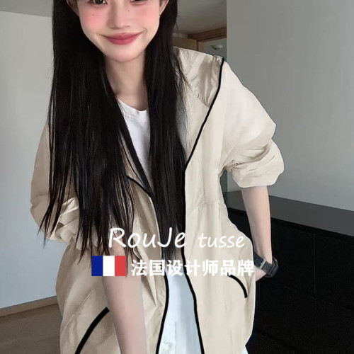 Rouje tusse防曬衣女沖鋒衣夏季爬山系薄外套小個子防紫外線上衣
