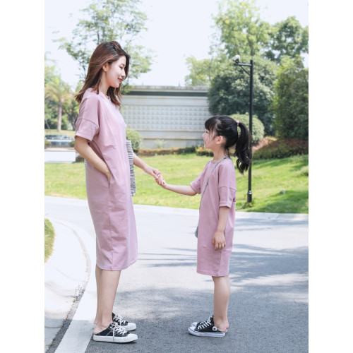 以匠/2025夏裝新款時尚洋氣母女裝親子裝/韓版寬松純棉粉色連衣裙