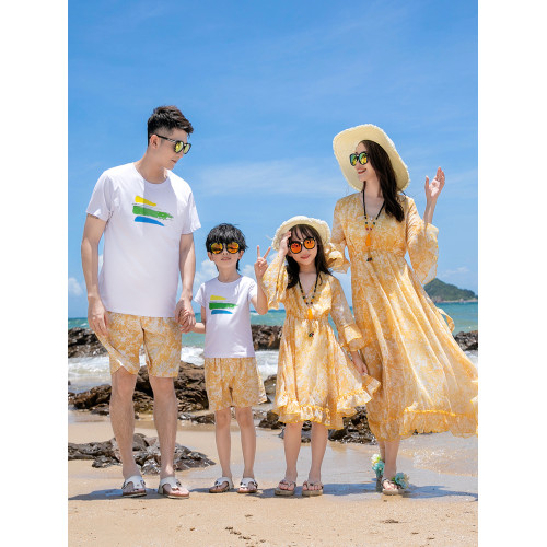 雲南西北三亞海邊旅行穿搭親子裝夏裝一家四口沙灘套裝母女連衣裙