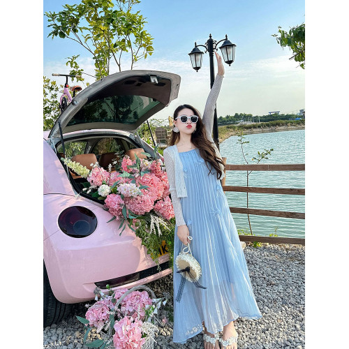 炸街親子裝夏季沙灘仙女裙2024新款洋氣海邊度假母女裝吊帶連衣裙