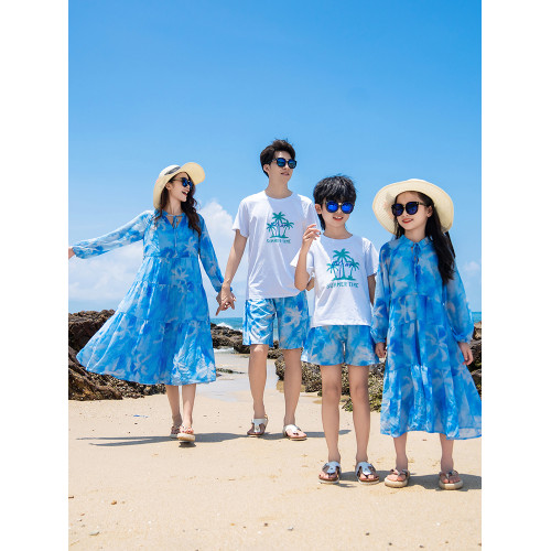 親子裝夏季一家三四口三亞沙灘風套裝三亞海邊度假母女雪紡連衣裙
