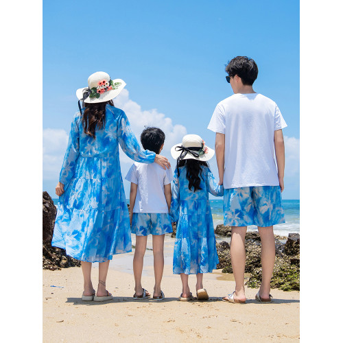 親子裝夏季一家三四口三亞沙灘風套裝三亞海邊度假母女雪紡連衣裙