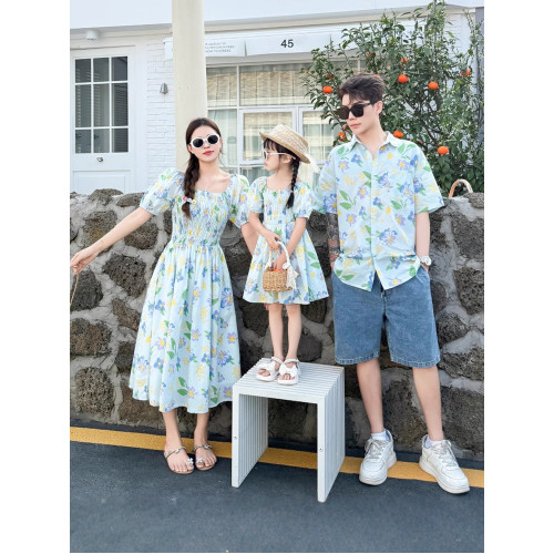 親子裝2025新款高級炸街一家三口夏季海邊度假碎花襯衫母女連衣裙 親子裝2025新款高級炸街一家三口夏季海邊度假碎花襯衫母女連衣裙