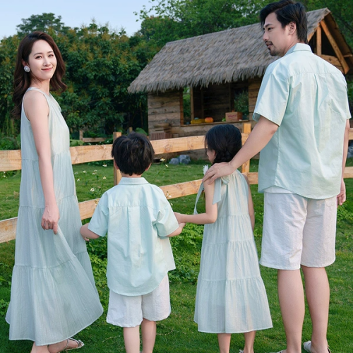 洋氣親子裝夏季2025新款一家三口父子襯衫母女連衣裙海邊度假旅遊