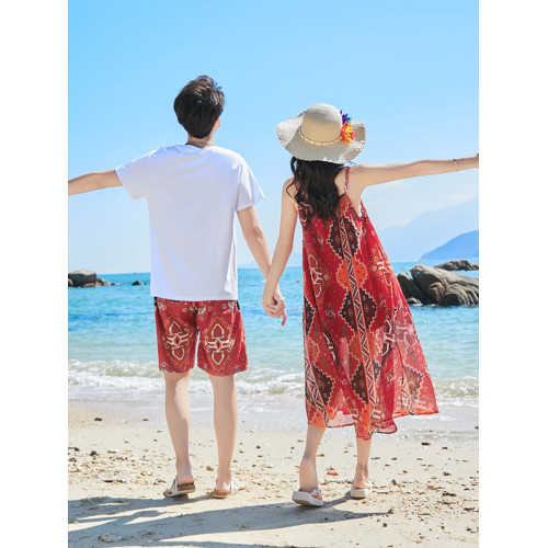 三亞親子裝夏季一家三四口全家裝海邊度假拍照沙灘母女吊帶連衣裙