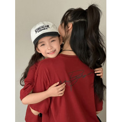親子裝夏裝拍照一家三口四口2025新款棗紅色母子母女裝短袖t恤潮