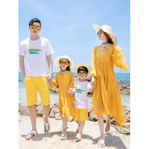 親子裝裙褲夏季一家三口四口海邊度假拍照寬松沙灘連衣裙全家套裝