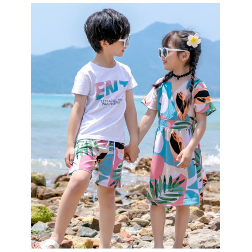 特別的親子裝一家三口四口夏裝新款海邊家庭裝純棉沙灘母女裙套裝