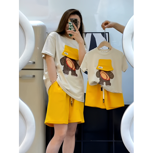 親子裝2025新款夏裝高級洋氣母子母女炸街夏季特別的沙灘度假套裝