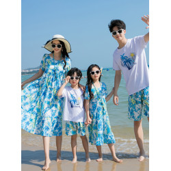 新款沙灘親子裝夏裝母子一家三口四口三亞海邊度假大碼母女連衣裙
