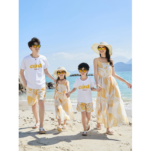沙灘親子裝夏季一家三四口海邊度假風母女寬松雪紡吊帶印花連衣裙