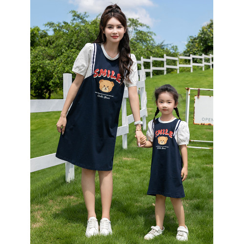 親子裝2025新款網紅炸街夏天母子一家三口時尚休閒夏裝套裝連衣裙