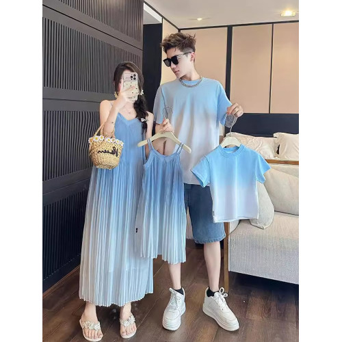 高級親子裝一家三口夏裝母子母女裝小月齡嬰兒短袖T恤漸變連衣裙