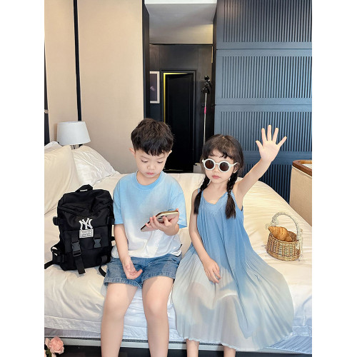 高級親子裝一家三口夏裝母子母女裝小月齡嬰兒短袖T恤漸變連衣裙