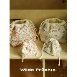 野菓.Wilde Früchte.2024韓系花園系列碎花夾棉束口收納包化妝包