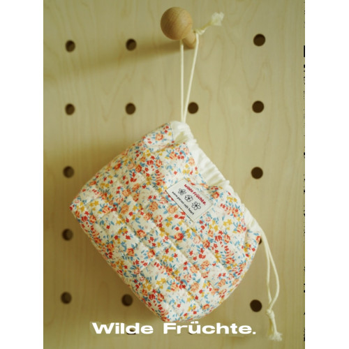 野菓.Wilde Früchte.2024韓系花園系列碎花夾棉束口收納包化妝包