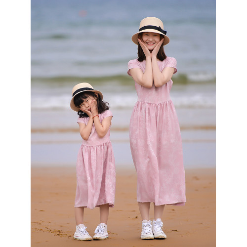 小樂往原創親子裝130課 夏顯瘦海邊度假貝殼袖粉色文藝母女連衣裙