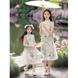 風親子裝一家三口夏裝2025新款潮時尚網紅母女雪紡連衣裙套裝