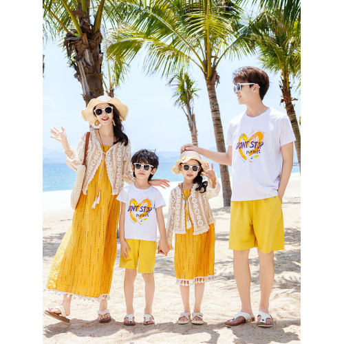 沙灘親子裝一家三口四口夏季海邊母子母女短袖五全家款夏裝連衣裙