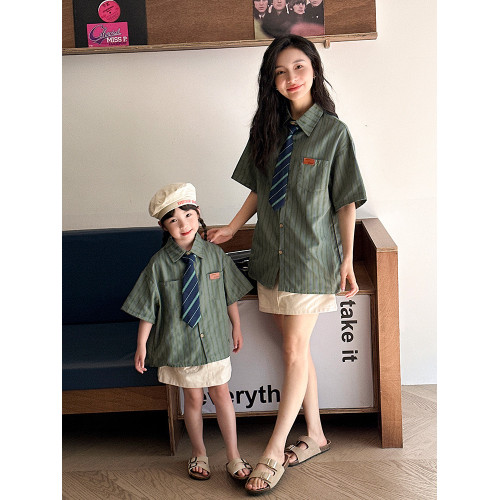 親子裝一家三口夏季高級感2025新款炸街母子裝條紋領帶親子襯衫潮