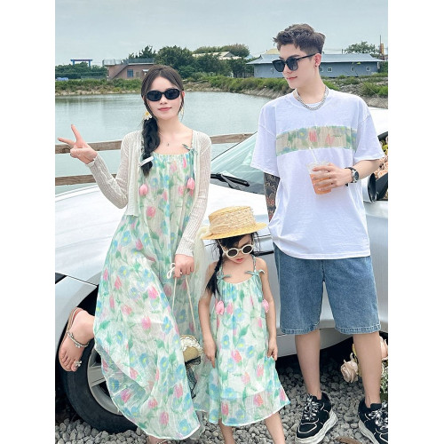 海邊度假連衣裙親子裝母女款一家三口四海島出遊多巴胺三亞沙灘裙