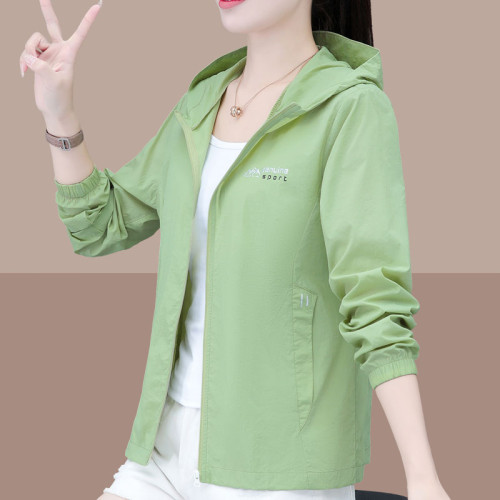 防紫外線防曬衣女夏大碼女裝2025新款時尚連帽冰絲涼感女士防曬服