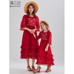 親子裝母女款過膝長裙2025夏季度假風刺綉裙子雲南青海女童連衣裙