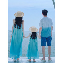 海邊度假親子服裝漸變母女裝夏2025新款旅遊穿搭海南島沙灘連衣裙
