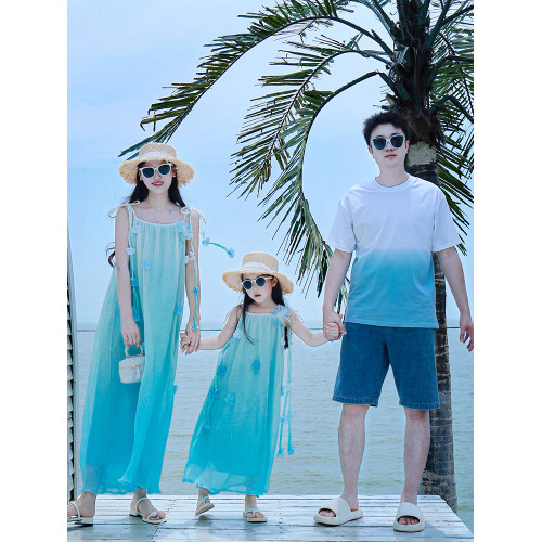 海邊度假親子服裝漸變母女裝夏2025新款旅遊穿搭海南島沙灘連衣裙