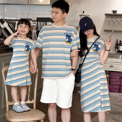 韓版炸街親子裝夏季T恤一家三口2025新款嬰兒母子母女短袖連衣裙