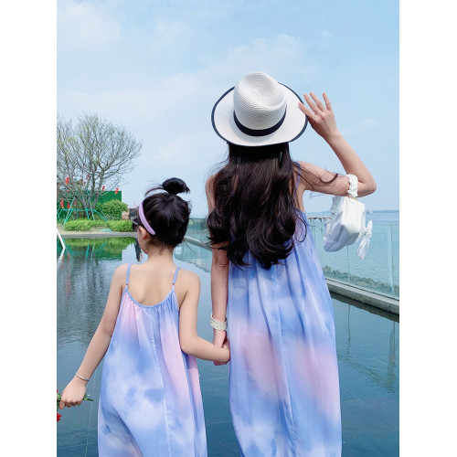 親子裝夏裝2024新款母女裝吊帶暈染蝴蝶連衣裙三亞海邊度假沙灘裙