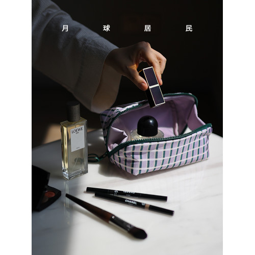 【月球居民 】蜜瓜膠囊化妝包 原創大容量收納包旅行洗漱手提可攜式