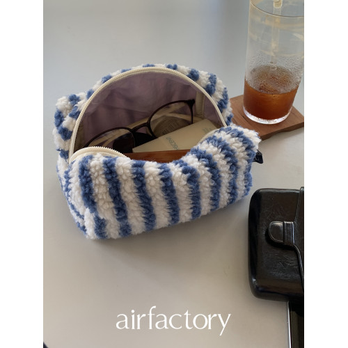 AirFactory 海鹽奶油/巧克力綿綿化妝可攜式旅行可愛收納包 包袋