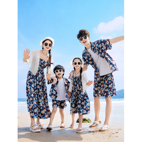 親子裝一家三口2025新款母女夏天沙灘海邊度假襯衫套裝高級感夏季