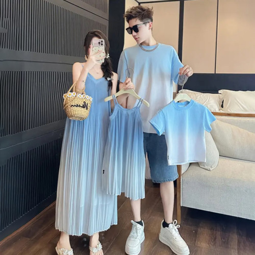 母女連衣裙親子裝夏一家三四口小月齡嬰兒爬服海邊度假風沙灘短袖