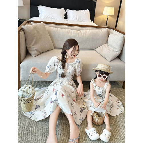 海邊度假親子裝母女裝夏懷舊走秀復古港風一家三口碎花襯衫連衣裙