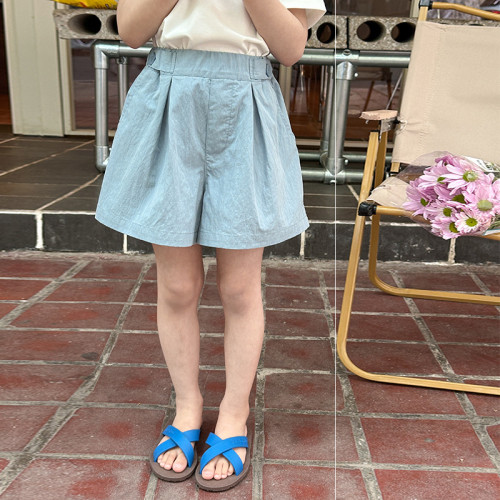 艾摩貝貝2025夏兒童韓版休閒寬松純棉熱褲女童純色壓褶兩粒釦短褲