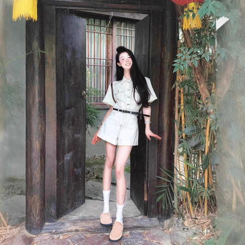 2025新款時尚復古繙領牛仔工裝連體褲夏季白色短款連體衣