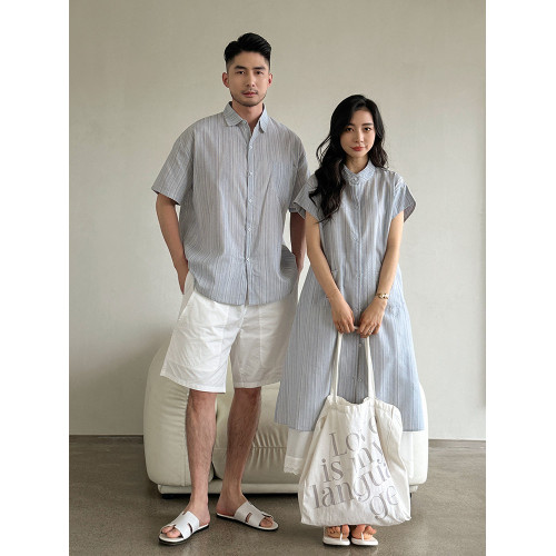 超火的親子裝夏季一家三口2025新款條紋短袖襯衣母女連衣裙度假潮