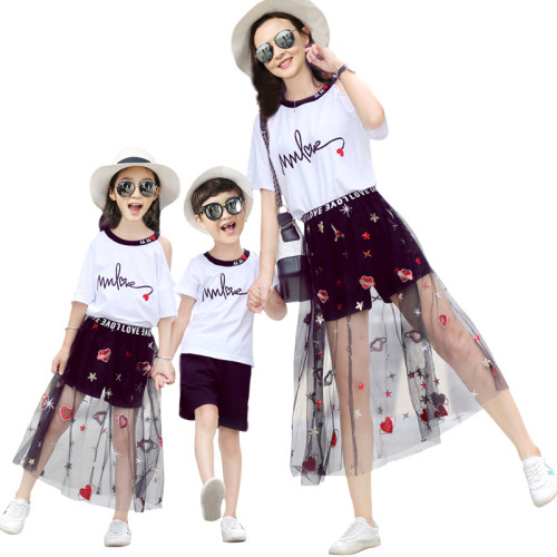 親子裝夏季一家三口四口母子時尚全家福套裝母女海邊沙灘長裙洋氣