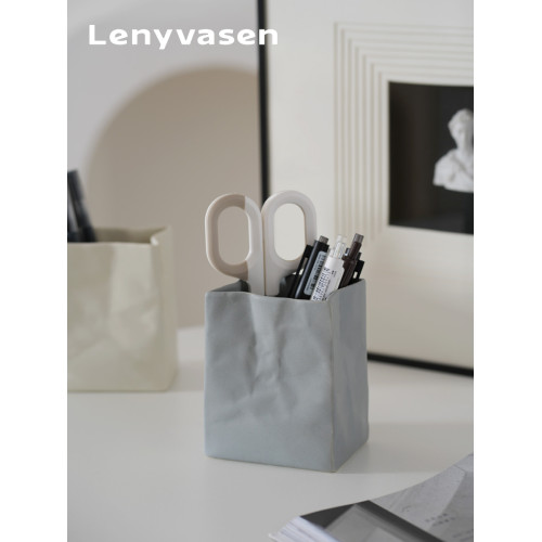 LENYVASEN 化妝刷收納筒梳妝台眼影刷子桶桌面鉛筆文具收納置物架