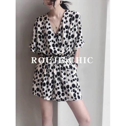 法國Rouje Chic法式小個子連體衣氣質雪紡V領波點連體短褲套裝女