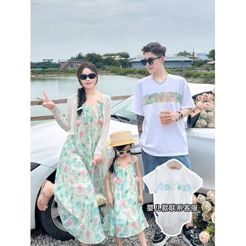 炸街親子裝一家三口高級感母女吊帶裙夏季2025新款海邊度假沙灘裙