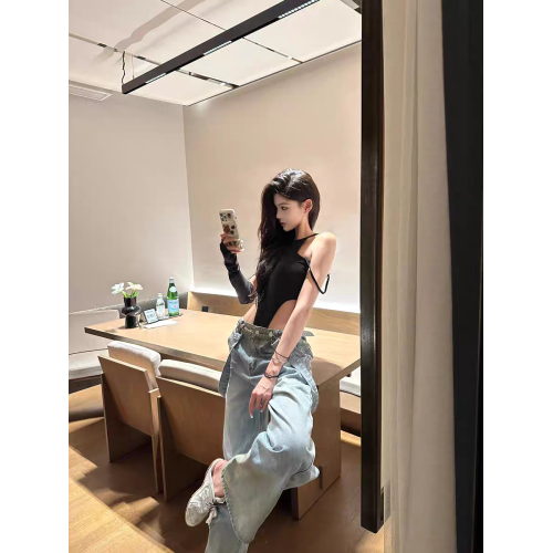 OUTFlT 歐美辣妹風性感掛脖露背連體衣女2025新款修身顯瘦上衣