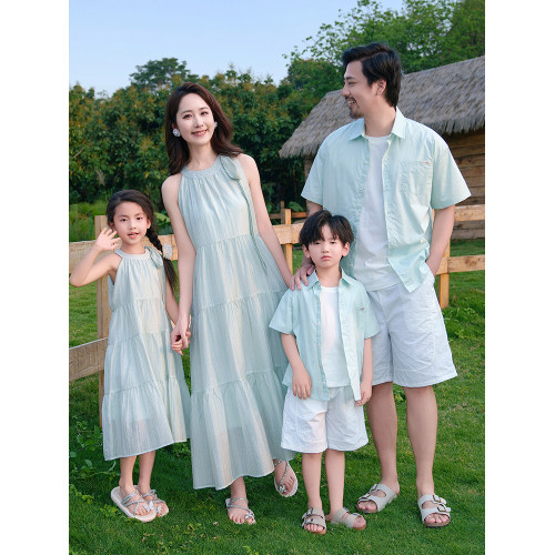 親子裝一家四口2025新款海邊度假沙灘裝母女裝連衣裙短袖親子上衣
