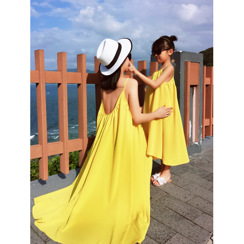 2025夏季海邊度假三亞沙灘裙親子裝母女裙長裙吊帶性感露背連衣裙