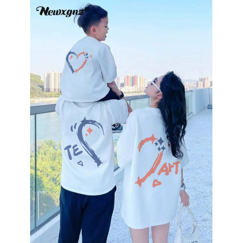 不一樣的親子裝T恤夏季一家三口母子裝2025新款網紅白色短袖上衣t