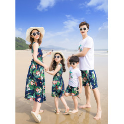 三亞旅遊沙灘親子裝夏裝波西米亞母女連衣裙長裙一家三口四口套裝